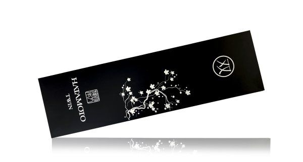 Фотография Кухонный Нож Японский Шеф Сантоку Hatamoto TW-003B