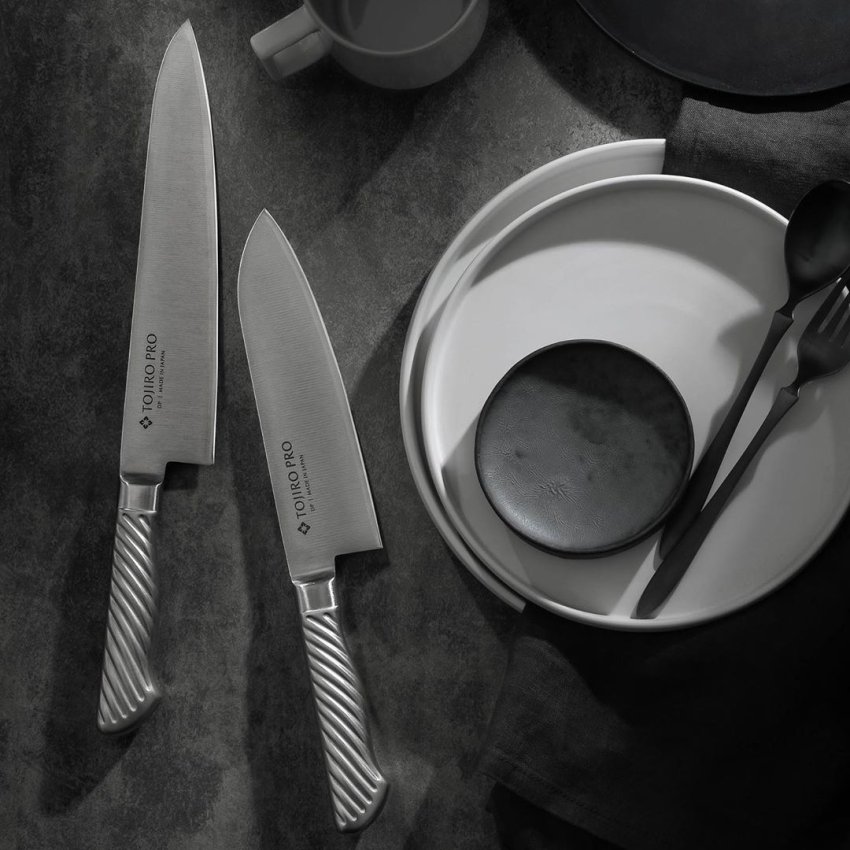 Фотография Кухонный Нож Японский Шеф Сантоку TOJIRO F-895