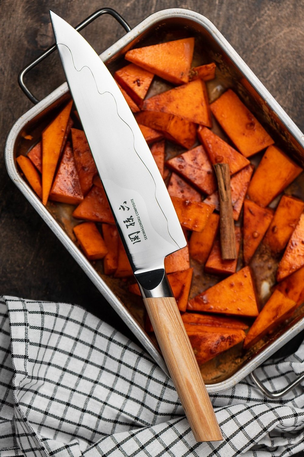 Шеф Нож KAI MGC-0406