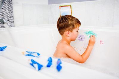 FB3C-F Фотография Набор мелков для ванны Kitpas Bath 3 цвета FB3C-F